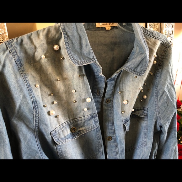 Jean top. - Picture 2 of 3